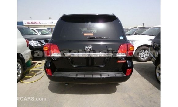 Acheter Import Voiture Toyota Land Cruiser Noir à Import - Dubai, Anse-la-Raye Acheter Import Voiture Toyota Land Cruiser Noir à Import - Dubai, Anse-la-Raye