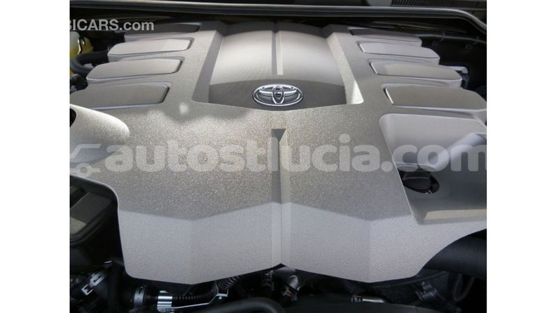 Big with watermark toyota land cruiser anse la raye import dubai 2339