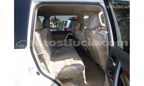 Buy Import Toyota Land Cruiser White Car in Import - Dubai in Anse-la-Raye Buy Import Toyota Land Cruiser White Car in Import - Dubai in Anse-la-Raye