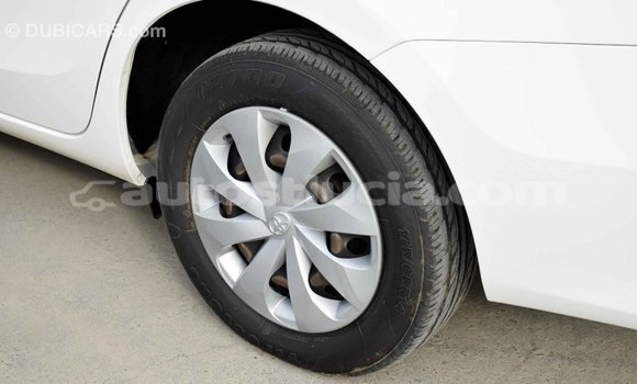 Acheter Import Voiture Toyota Yaris Blanc à Import - Dubai, Anse-la-Raye Acheter Import Voiture Toyota Yaris Blanc à Import - Dubai, Anse-la-Raye