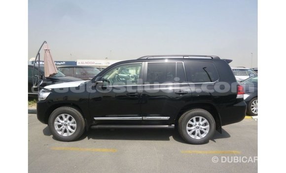 Acheter Import Voiture Toyota Land Cruiser Noir à Import - Dubai, Anse-la-Raye Acheter Import Voiture Toyota Land Cruiser Noir à Import - Dubai, Anse-la-Raye
