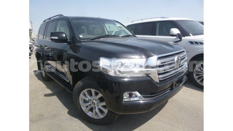 Big with watermark toyota land cruiser anse la raye import dubai 2353