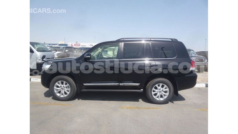 Big with watermark toyota land cruiser anse la raye import dubai 2353