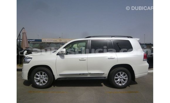 Buy Import Toyota Land Cruiser White Car in Import - Dubai in Anse-la-Raye Buy Import Toyota Land Cruiser White Car in Import - Dubai in Anse-la-Raye