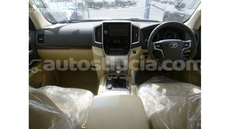 Big with watermark toyota land cruiser anse la raye import dubai 2362