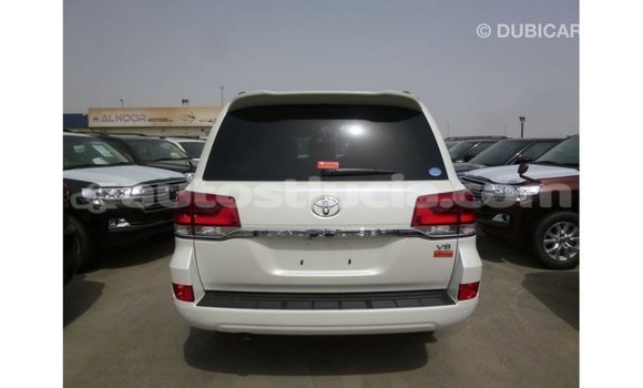 Buy Import Toyota Land Cruiser White Car in Import - Dubai in Anse-la-Raye Buy Import Toyota Land Cruiser White Car in Import - Dubai in Anse-la-Raye