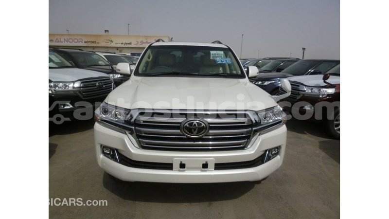 Big with watermark toyota land cruiser anse la raye import dubai 2362