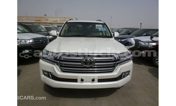 Buy Import Toyota Land Cruiser White Car in Import - Dubai in Anse-la-Raye Buy Import Toyota Land Cruiser White Car in Import - Dubai in Anse-la-Raye