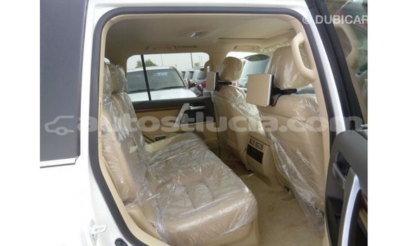 Buy Import Toyota Land Cruiser White Car in Import - Dubai in Anse-la-Raye Buy Import Toyota Land Cruiser White Car in Import - Dubai in Anse-la-Raye