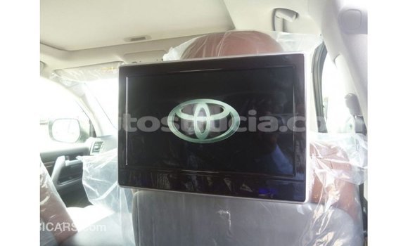 Buy Import Toyota Land Cruiser White Car in Import - Dubai in Anse-la-Raye Buy Import Toyota Land Cruiser White Car in Import - Dubai in Anse-la-Raye