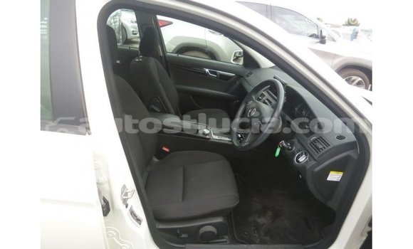 Buy Import Mercedes-Benz 200 White Car in Import - Dubai in Anse-la-Raye Buy Import Mercedes-Benz 200 White Car in Import - Dubai in Anse-la-Raye