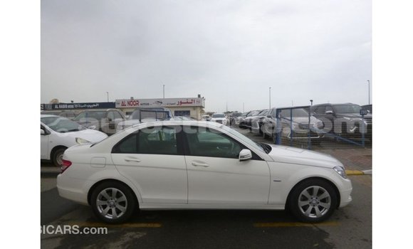 Buy Import Mercedes-Benz 200 White Car in Import - Dubai in Anse-la-Raye Buy Import Mercedes-Benz 200 White Car in Import - Dubai in Anse-la-Raye