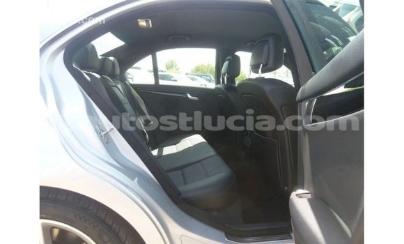 Buy Import Mercedes-Benz 200 Other Car in Import - Dubai in Anse-la-Raye Buy Import Mercedes-Benz 200 Other Car in Import - Dubai in Anse-la-Raye