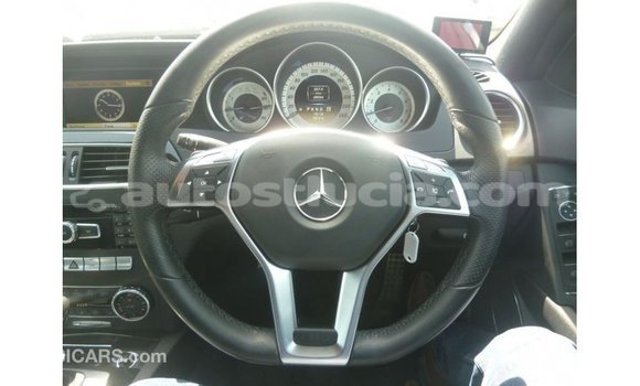 Buy Import Mercedes-Benz 200 Other Car in Import - Dubai in Anse-la-Raye Buy Import Mercedes-Benz 200 Other Car in Import - Dubai in Anse-la-Raye