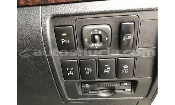 Buy Import Toyota Land Cruiser White Car in Import - Dubai in Anse-la-Raye Buy Import Toyota Land Cruiser White Car in Import - Dubai in Anse-la-Raye