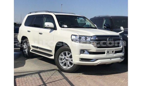 Buy Import Toyota Land Cruiser White Car in Import - Dubai in Anse-la-Raye Buy Import Toyota Land Cruiser White Car in Import - Dubai in Anse-la-Raye