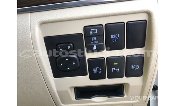Buy Import Toyota Land Cruiser White Car in Import - Dubai in Anse-la-Raye Buy Import Toyota Land Cruiser White Car in Import - Dubai in Anse-la-Raye