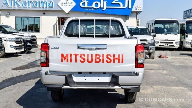 Big with watermark mitsubishi l200 anse la raye import dubai 2394