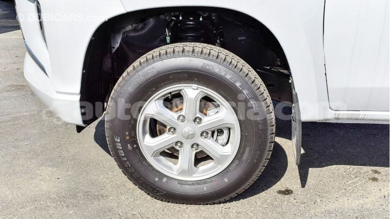 Big with watermark mitsubishi l200 anse la raye import dubai 2394