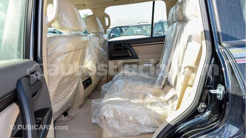 Big with watermark toyota land cruiser anse la raye import dubai 2400