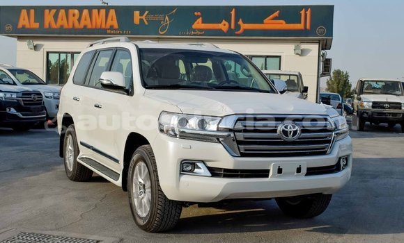 Buy Import Toyota Land Cruiser White Car in Import - Dubai in Anse-la-Raye Buy Import Toyota Land Cruiser White Car in Import - Dubai in Anse-la-Raye