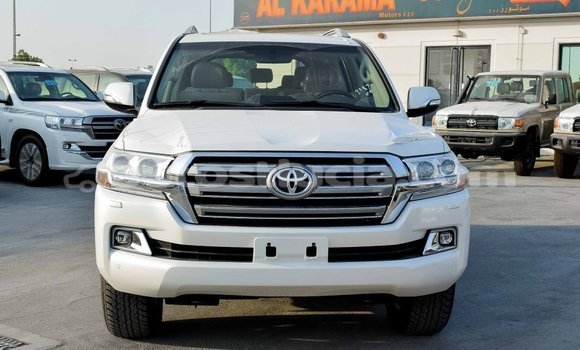 Buy Import Toyota Land Cruiser White Car in Import - Dubai in Anse-la-Raye Buy Import Toyota Land Cruiser White Car in Import - Dubai in Anse-la-Raye