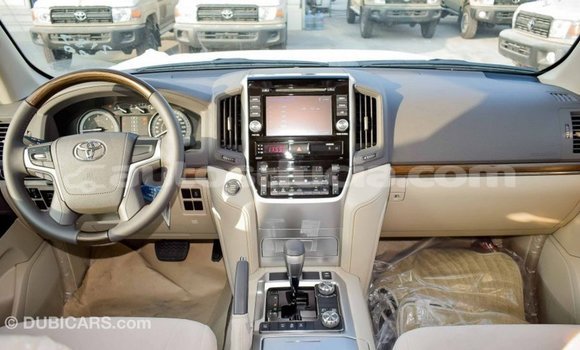 Buy Import Toyota Land Cruiser White Car in Import - Dubai in Anse-la-Raye Buy Import Toyota Land Cruiser White Car in Import - Dubai in Anse-la-Raye