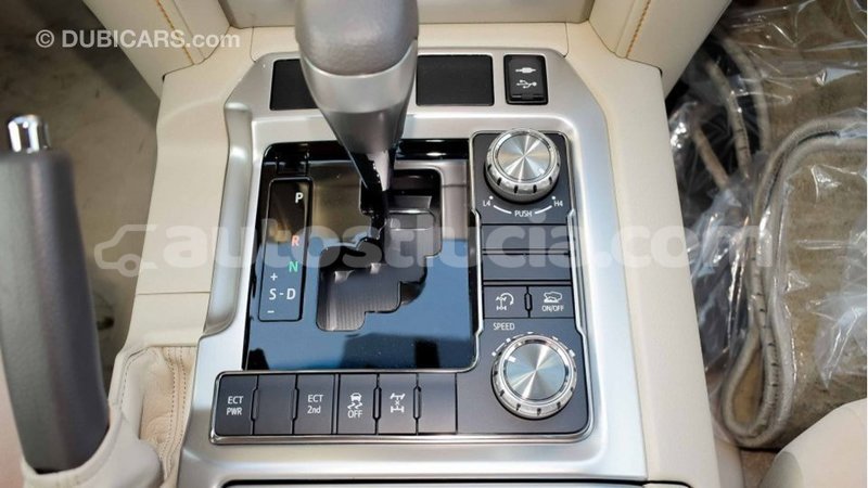 Big with watermark toyota land cruiser anse la raye import dubai 2402