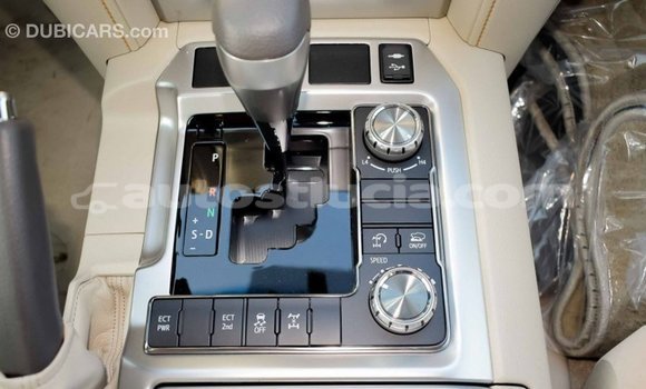 Buy Import Toyota Land Cruiser White Car in Import - Dubai in Anse-la-Raye Buy Import Toyota Land Cruiser White Car in Import - Dubai in Anse-la-Raye