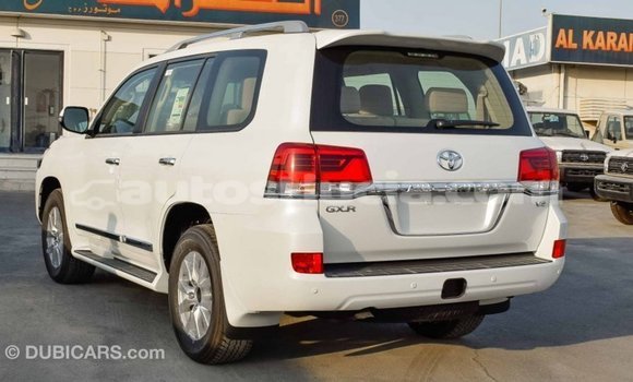 Buy Import Toyota Land Cruiser White Car in Import - Dubai in Anse-la-Raye Buy Import Toyota Land Cruiser White Car in Import - Dubai in Anse-la-Raye