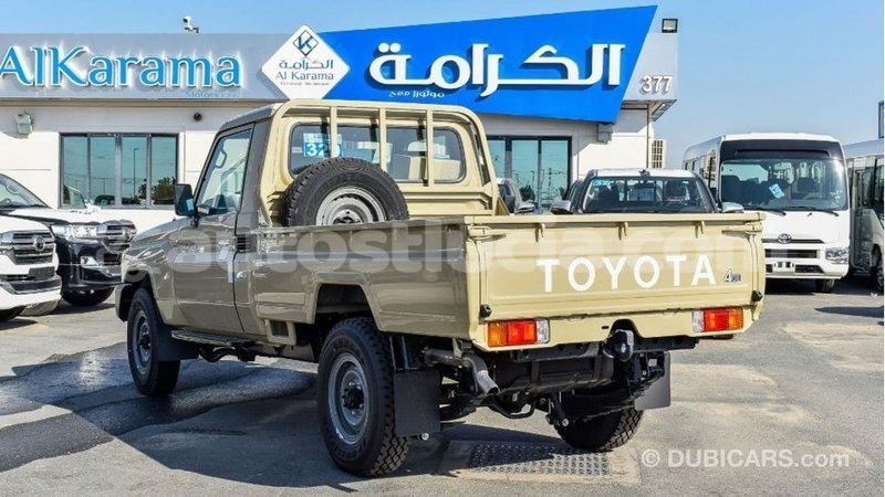 Big with watermark toyota land cruiser anse la raye import dubai 2403