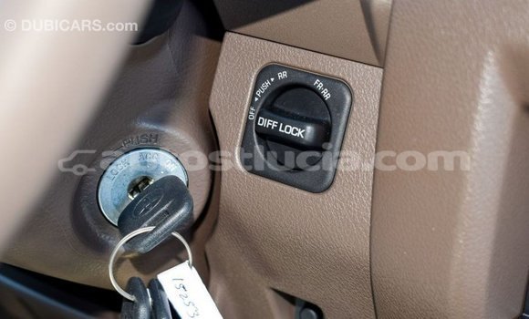 Buy Import Toyota Land Cruiser Beige Car in Import - Dubai in Anse-la-Raye Buy Import Toyota Land Cruiser Beige Car in Import - Dubai in Anse-la-Raye