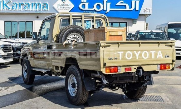 Buy Import Toyota Land Cruiser Beige Car in Import - Dubai in Anse-la-Raye Buy Import Toyota Land Cruiser Beige Car in Import - Dubai in Anse-la-Raye