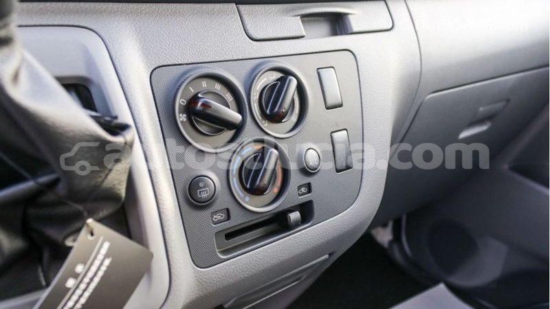 Big with watermark nissan urvan anse la raye import dubai 2407