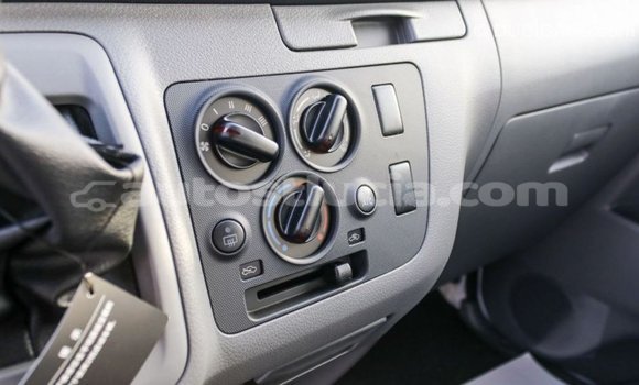 Acheter Import Voiture Nissan Urvan Blanc à Import - Dubai, Anse-la-Raye Acheter Import Voiture Nissan Urvan Blanc à Import - Dubai, Anse-la-Raye