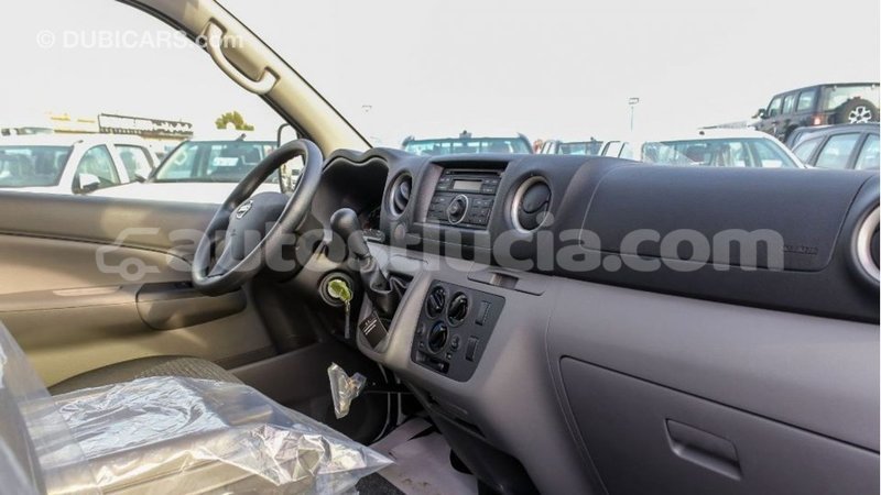Big with watermark nissan urvan anse la raye import dubai 2407