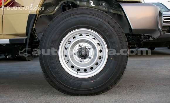 Buy Import Toyota Land Cruiser Beige Car in Import - Dubai in Anse-la-Raye Buy Import Toyota Land Cruiser Beige Car in Import - Dubai in Anse-la-Raye