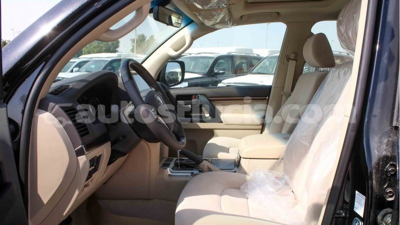 Big with watermark toyota land cruiser anse la raye import dubai 2412
