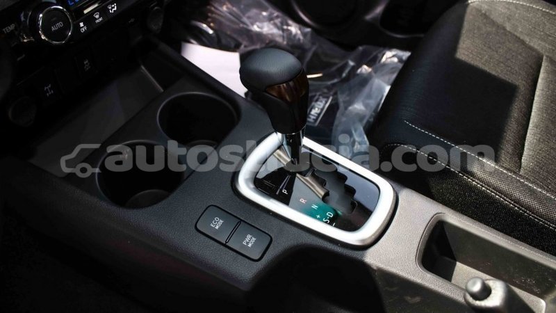 Big with watermark toyota hilux anse la raye import dubai 2414