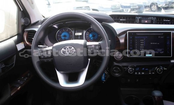 Buy Import Toyota Hilux White Car in Import - Dubai in Anse-la-Raye Buy Import Toyota Hilux White Car in Import - Dubai in Anse-la-Raye