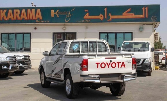Buy Import Toyota Hilux White Car in Import - Dubai in Anse-la-Raye Buy Import Toyota Hilux White Car in Import - Dubai in Anse-la-Raye