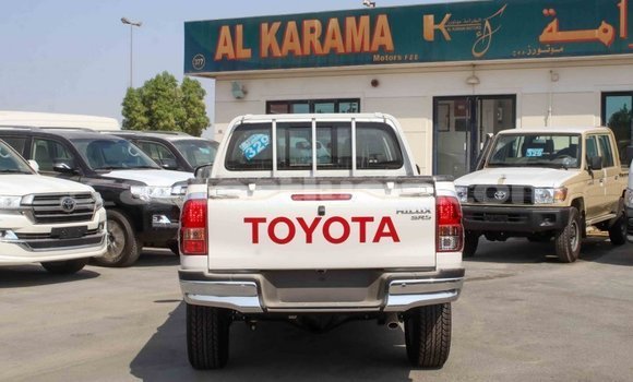 Buy Import Toyota Hilux White Car in Import - Dubai in Anse-la-Raye Buy Import Toyota Hilux White Car in Import - Dubai in Anse-la-Raye