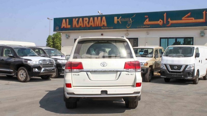 Big with watermark toyota land cruiser anse la raye import dubai 2415