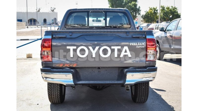 Big with watermark toyota hilux anse la raye import dubai 2417