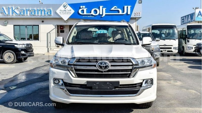 Big with watermark toyota land cruiser anse la raye import dubai 2418