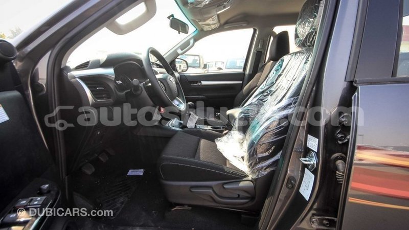 Big with watermark toyota hilux anse la raye import dubai 2421