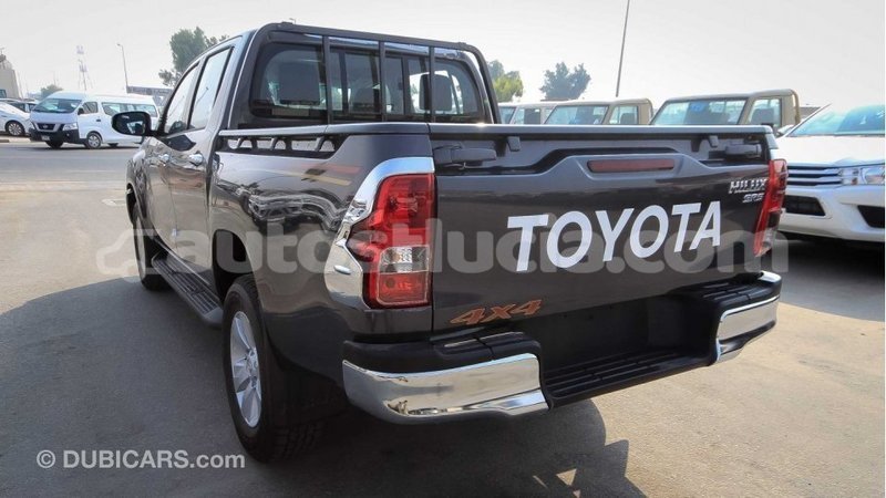 Big with watermark toyota hilux anse la raye import dubai 2421
