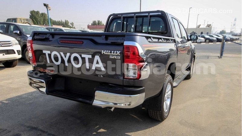 Big with watermark toyota hilux anse la raye import dubai 2421