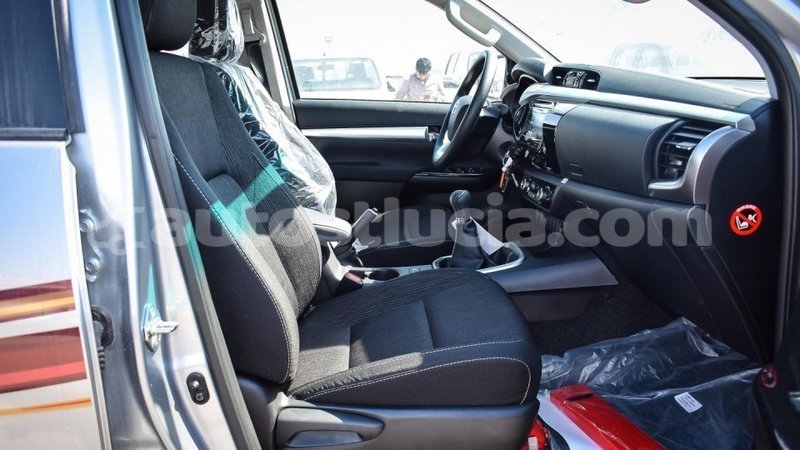 Big with watermark toyota hilux anse la raye import dubai 2422