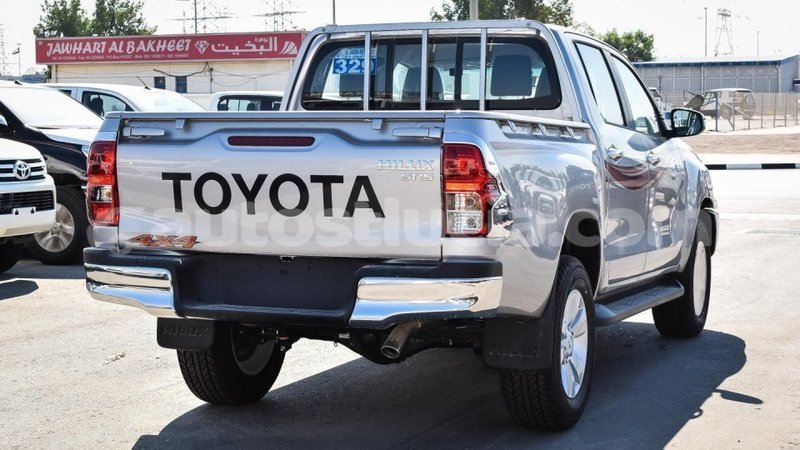 Big with watermark toyota hilux anse la raye import dubai 2422